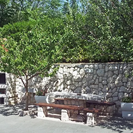 Spavalo Apartment Pag Town