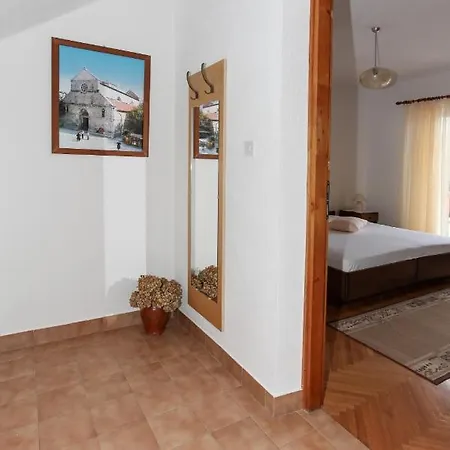 Spavalo Apartment