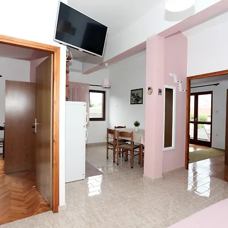 Spavalo Apartment